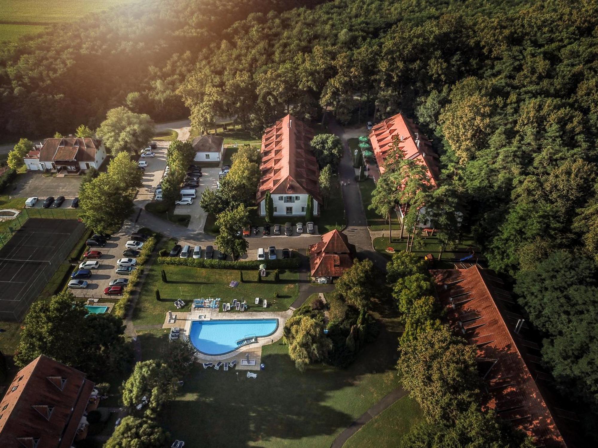 Abbazia Country Club Ξενοδοχείο Nemesnép Εξωτερικό φωτογραφία